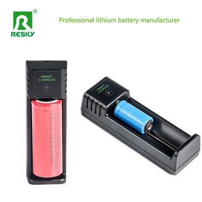 1 স্লট সিলিন্ডারিক্যাল ব্যাটারি সেল চার্জার 3.7V 3.6V রিচার্জযোগ্য লিথিয়াম LiFePO4 18650 26650 21700 ব্যাটারির জন্য