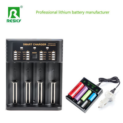 4.2V রিচার্জেবল ব্যাটারি চার্জার 4 স্লট 500mA 1A 2A লিথিয়াম আয়ন সিলিন্ড্রিক্যাল ব্যাটারির জন্য